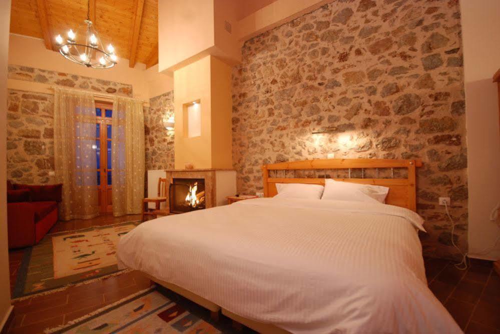 Hotel Parnassos Arachova Exterior photo