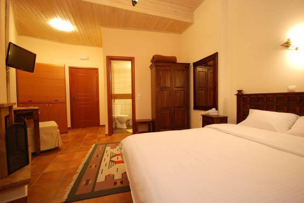 Hotel Parnassos Arachova Exterior photo